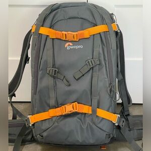 Lowepro Whistler Backpack 450 AW II